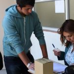 Con cifra récord de inscritos, médicos rindieron EUNACOM en Facultad de Medicina
