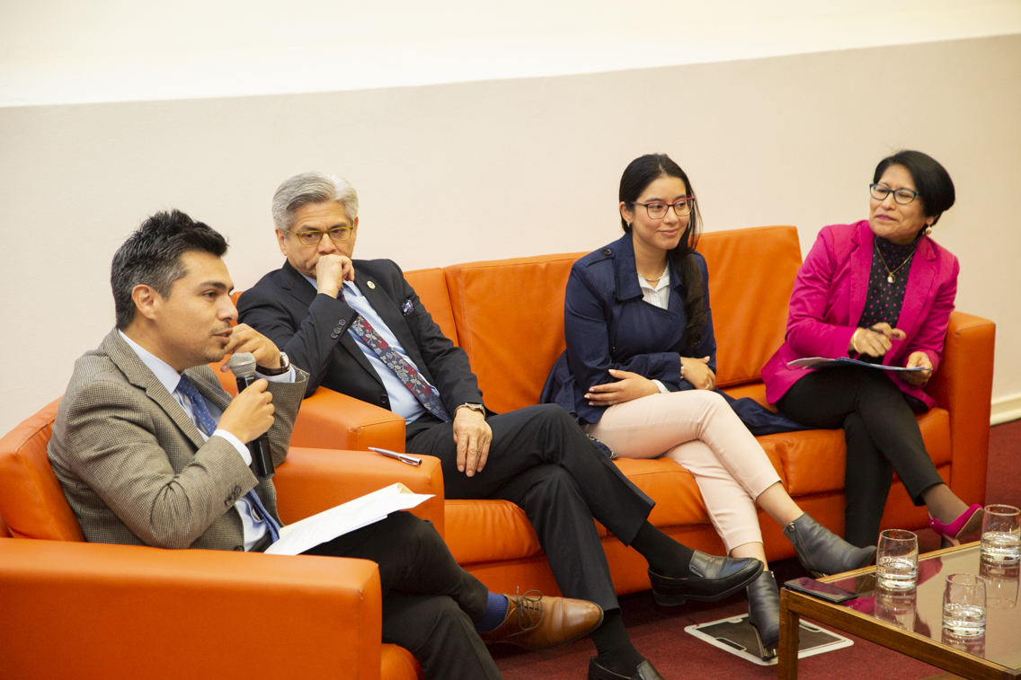 Conversatorio abordó diplomacia ciudadana e importancia de la APEC para la región de Antofagasta