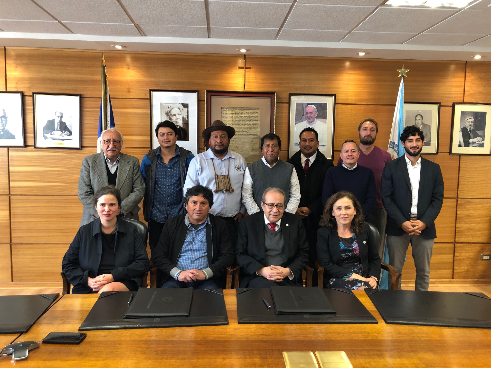 UCN y comunidad lickanantay de Toconao firman convenio de colaboración