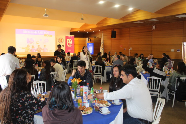 PACE UCN dio la bienvenida a 220 nuevos estudiantes en la región de Antofagasta