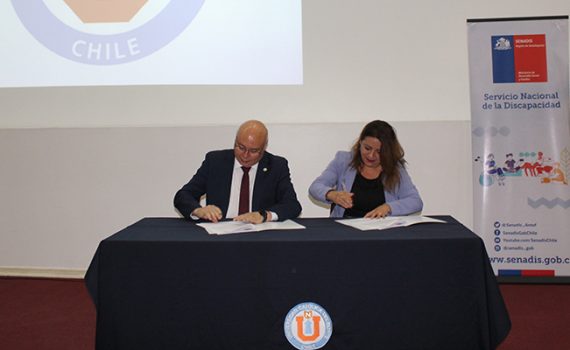 Firman convenio para avanzar en la inclusión de personas con discapacidad en la Educación Superior