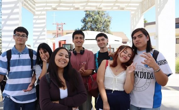 Estudiantes DeLTA UCN en encuentro juvenil de innovación, talento y emprendimiento regional