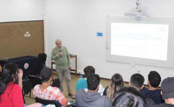 Académico Juan Music expuso sobre nuevo método en el diseño y construcción de edificios