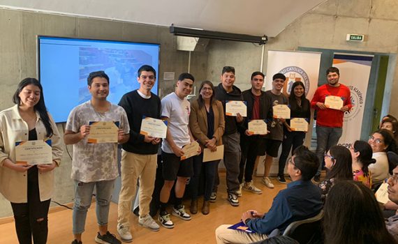 Realizan cierre de talleres del Departamento de Éxito Académico para estudiantes Capstone Project
