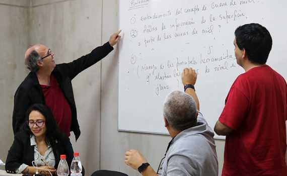 Académicos UCN incorporan pensamiento computacional en la formación inicial docente