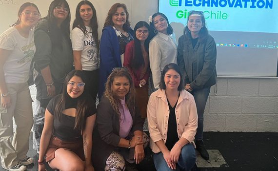 Escolares de la región de Antofagasta presentaron trabajos en Programa Technovation Girls