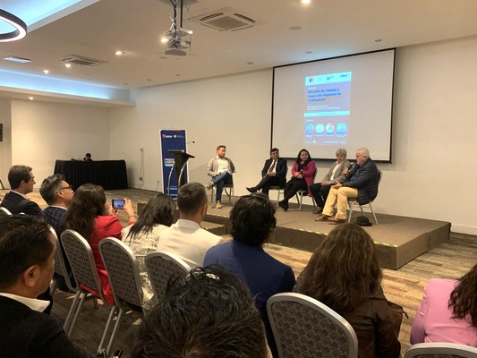 Seminario abordó el impacto de la conmutación en el mercado laboral y el desarrollo regional